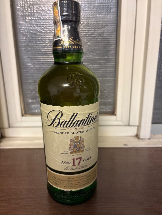ウイスキー バランタイン （お酒）の商品画像 - 査定依頼日：2026年4月2日 - 最高査定価格：3,000円
