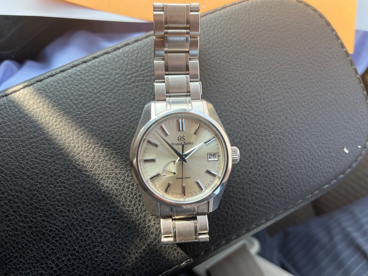 セイコー スプリントドライブ （高級時計）の商品画像 - 査定依頼日：2025年11月26日 - 最高査定価格：350,000円