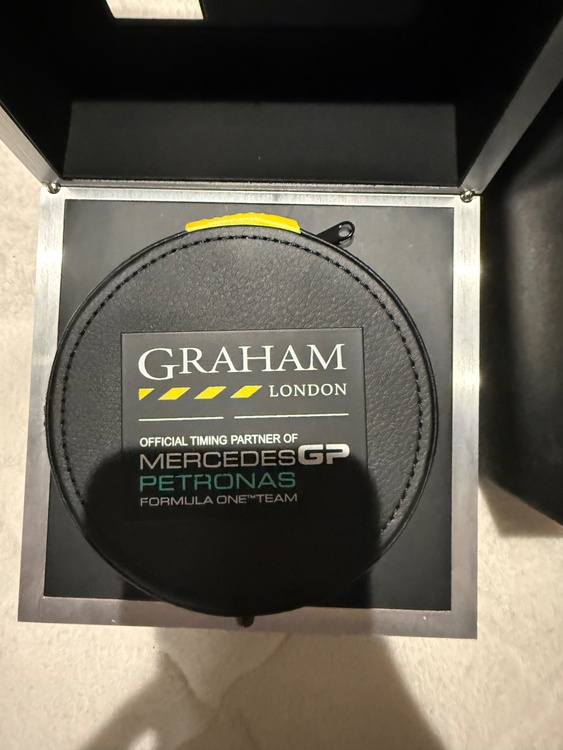 グラハム　シルバーストーン　メルセデスGP（高級時計）の商品画像 - 査定依頼日：2026年2月12日 - 最高査定価格：200,000円