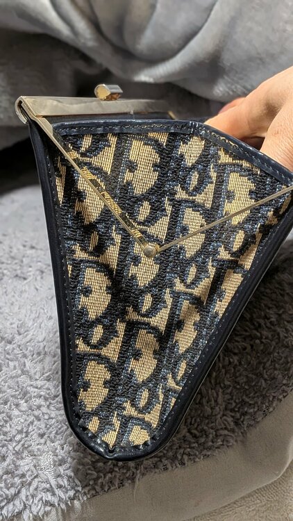 クラッチバッグ　トロリー（ブランドバッグ）の商品画像 - 査定依頼日：2026年2月12日 - 最高査定価格：8,000円