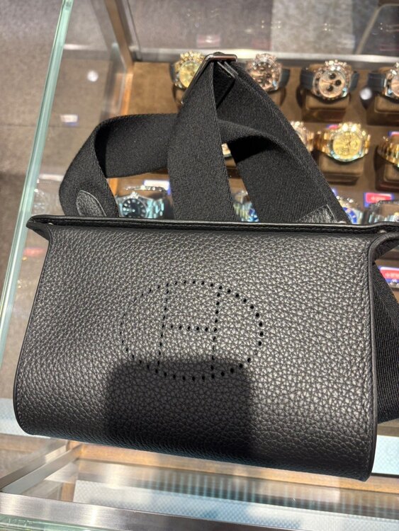 ヴォドボッシュ（ブランドバッグ）の商品画像 - 査定依頼日：2025年5月28日 - 最高査定価格：480,000円