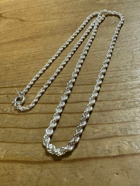 ロープチェーンネックレス（金・貴金属）の商品画像 - 査定依頼日：2025年3月2日 - 最高査定価格：250,000円