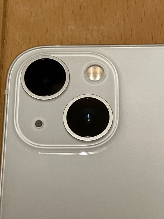 iphone13 128GB ホワイト 初期化済み（スマホ）の商品画像 - 査定依頼日：2026年4月6日 - 最高査定価格：28,000円