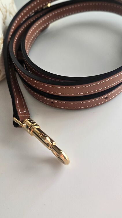 セリーヌ  （ブランドバッグ）の商品画像 - 査定依頼日：2025年10月28日 - 最高査定価格：100,000円