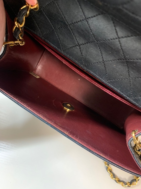 台形マトラッセ（ブランドバッグ）の商品画像 - 査定依頼日：2026年3月18日 - 最高査定価格：150,000円