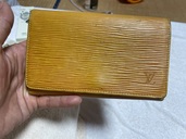 ルイヴィトン エピ （ブランドバッグ）の商品画像 - 査定依頼日：2025年8月29日 - 最高査定価格：2,000円