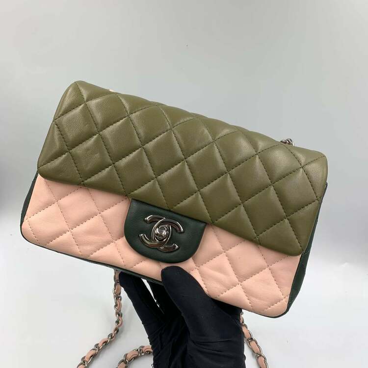 Chanel mini（ブランドバッグ）の商品画像 - 査定依頼日：2026年5月28日 - 最高査定価格：300,000円