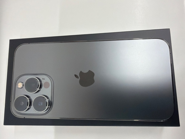 iPhone iPhone 13 Pro 512GB SIMフリー（スマホ）の商品画像 - 査定依頼日：2026年8月7日 - 最高査定価格：54,000円
