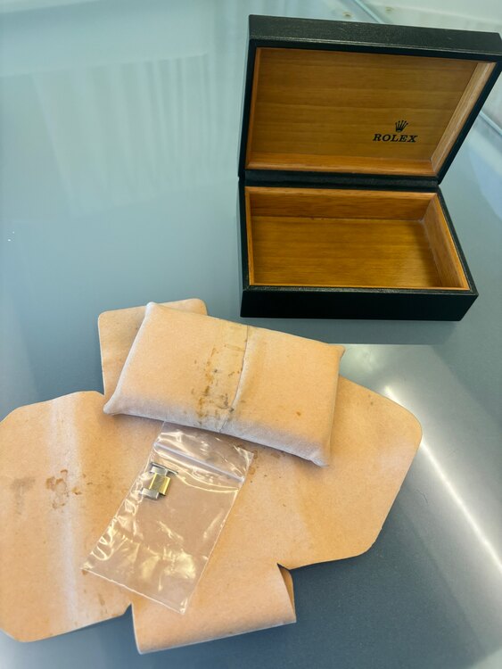 ロレックス サブマリーナー 1661（高級時計）の商品画像 - 査定依頼日：2024年12月30日 - 最高査定価格：1,400,000円