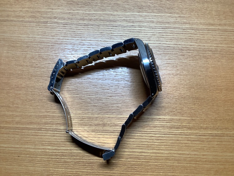 ロレックス GMTマスター 1671（高級時計）の商品画像 - 査定依頼日：2025年9月26日 - 最高査定価格：1,700,000円