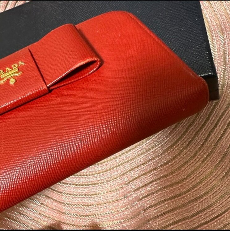 不明（ブランド財布・小物）の商品画像 - 査定依頼日：2025年4月11日 - 最高査定価格：2,000円