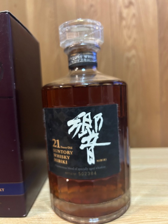 ウイスキー サントリー響 （お酒）の商品画像 - 査定依頼日：2025年9月26日 - 最高査定価格：56,000円