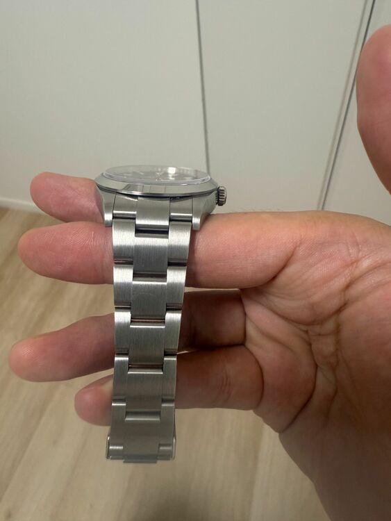 ロレックス エクスプローラー 12427（高級時計）の商品画像 - 査定依頼日：2025年8月27日 - 最高査定価格：1,250,000円