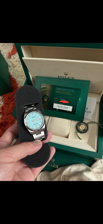 オイスターパーペチュアル36（高級時計）の商品画像 - 査定依頼日：2025年8月30日 - 最高査定価格：2,120,000円