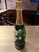 シャンパン ペリエ・ジュエ （お酒）の商品画像 - 査定依頼日：2025年4月30日 - 最高査定価格：17,000円