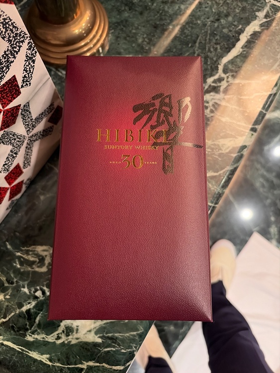 ウイスキー サントリー響 （お酒）の商品画像 - 査定依頼日：2026年2月4日 - 最高査定価格：525,000円