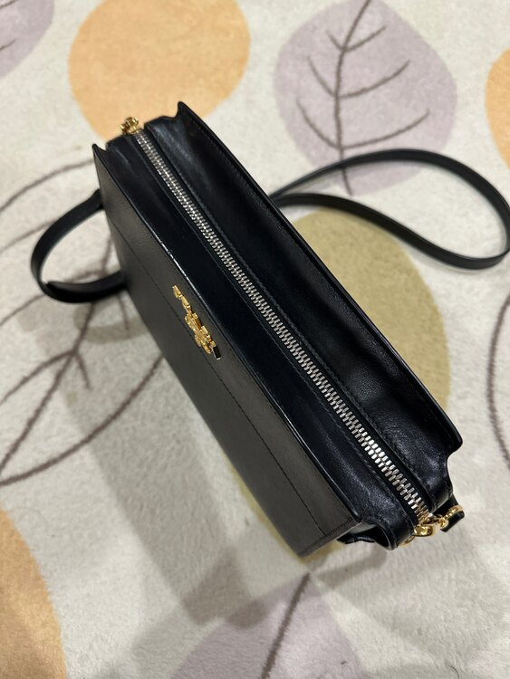 ショルダーバッグ（ブランドバッグ）の商品画像 - 査定依頼日：2025年2月12日 - 最高査定価格：110,000円