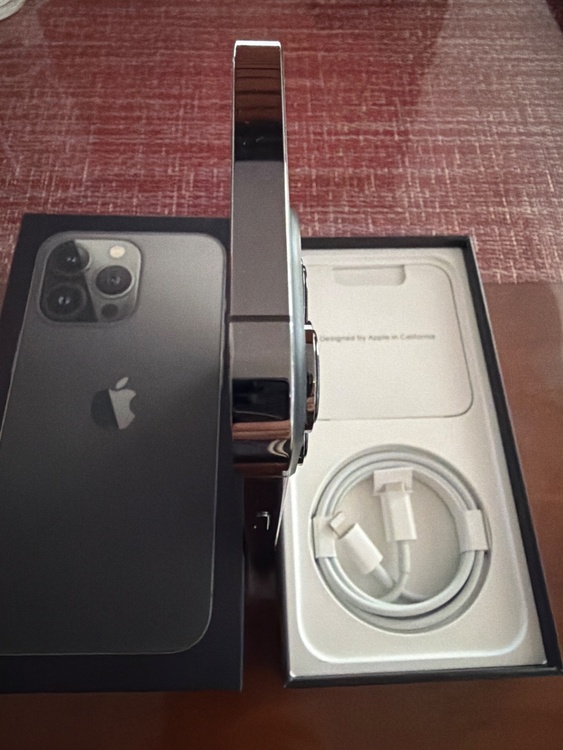 iPhone13Pro（スマホ）の商品画像 - 査定依頼日：2026年5月4日 - 最高査定価格：49,000円