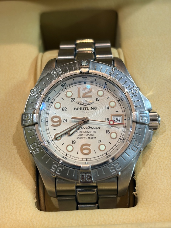ブライトリング　スーパーオーシャン（高級時計）の商品画像 - 査定依頼日：2026年1月7日 - 最高査定価格：210,000円