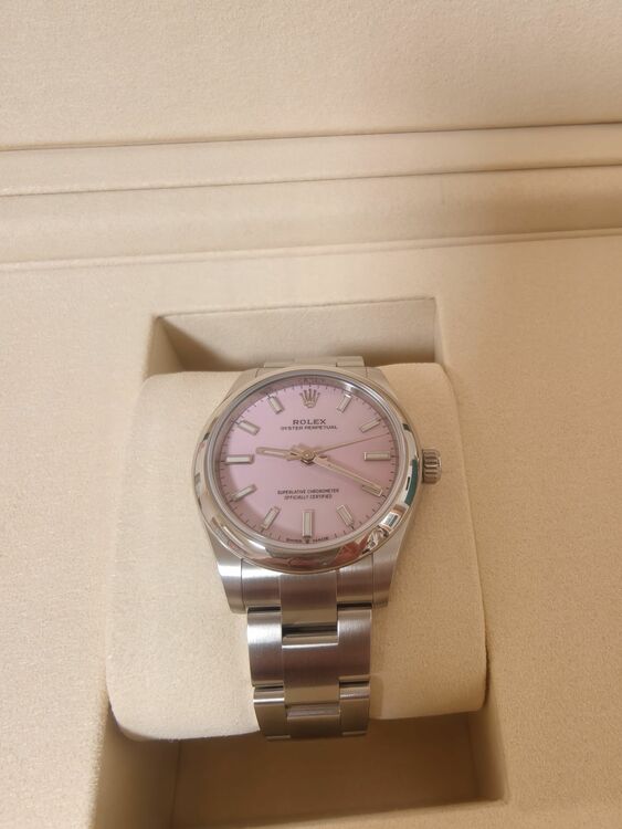 ロレックス パーペチュアル 277200（高級時計）の商品画像 - 査定依頼日：2025年9月12日 - 最高査定価格：1,450,000円