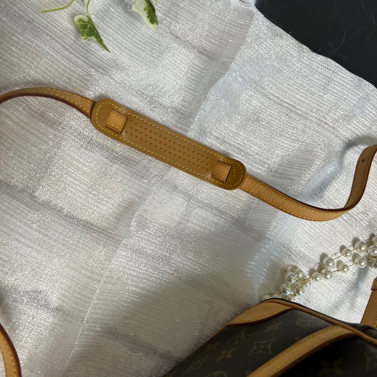 モノグラム　トロカデロ27 ショルダーバッグ（ブランドバッグ）の商品画像 - 査定依頼日：2022年7月30日 - 最高査定価格：32,500円