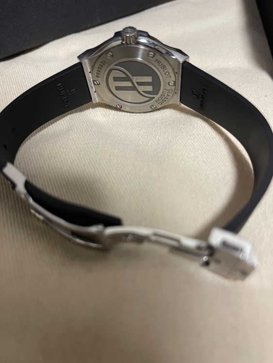 クラシック フュージョン チタニウム オパリン（高級時計）の商品画像 - 査定依頼日：2025年9月23日 - 最高査定価格：480,000円