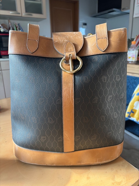 ディオール  （ブランドバッグ）の商品画像 - 査定依頼日：2025年12月2日 - 最高査定価格：20,000円