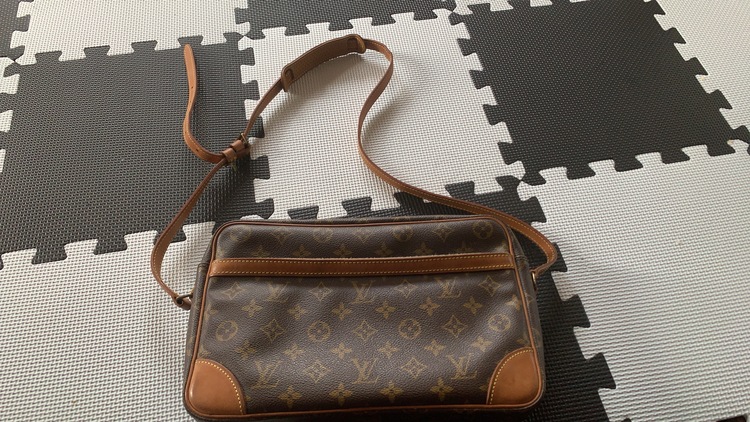 ルイヴィトン トロカデロGM M51272（ブランドバッグ）の商品画像 - 査定依頼日：2022年4月7日 - 最高査定価格：40,000円