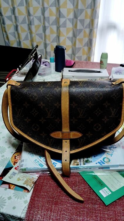 ソミュール（ブランドバッグ）の商品画像 - 査定依頼日：2025年6月4日 - 最高査定価格：50,000円