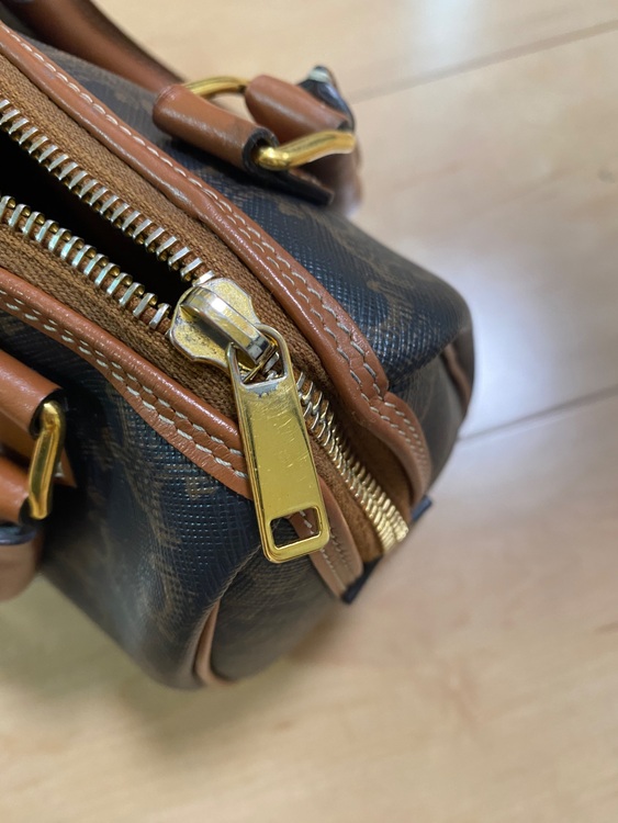 スモールボストン（ブランドバッグ）の商品画像 - 査定依頼日：2025年10月6日 - 最高査定価格：125,000円