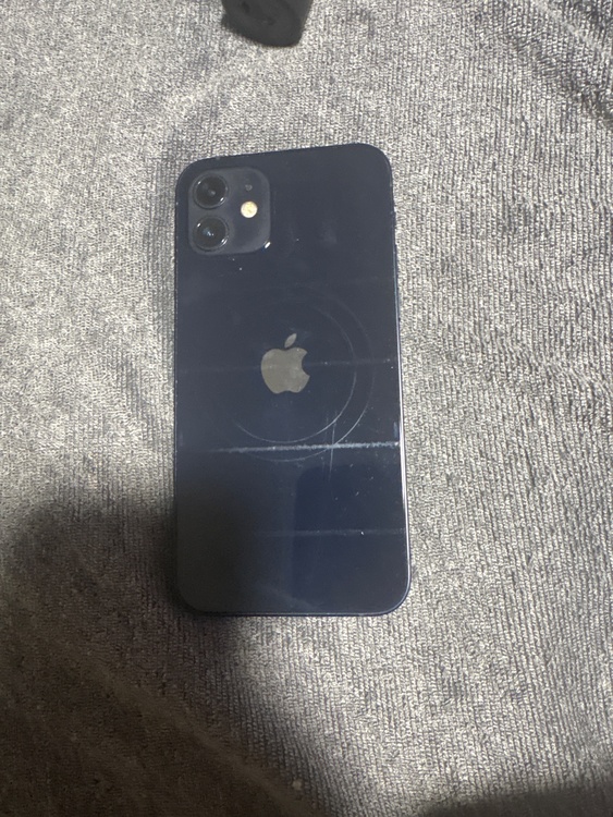iPhone iPhone 12 64GB Softbank（スマホ）の商品画像 - 査定依頼日：2026年7月31日 - 最高査定価格：25,000円