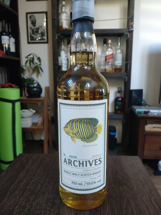 アーカイブス　　リンクウッド（お酒）の商品画像 - 査定依頼日：2026年1月31日 - 最高査定価格：3,000円