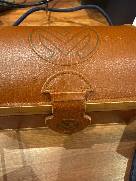 geneve（高級時計）の商品画像 - 査定依頼日：2025年1月14日 - 最高査定価格：130,000円