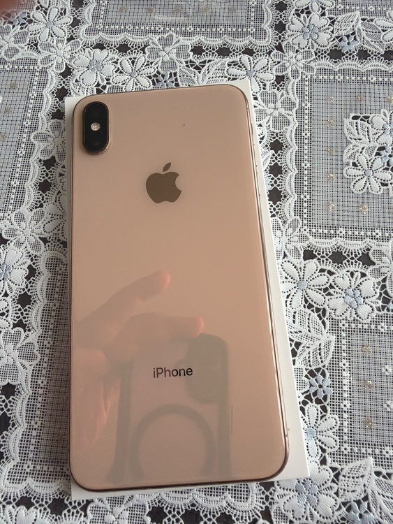 iPhone iPhoneXS Max 64GB docomo（スマホ）の商品画像 - 査定依頼日：2026年9月7日 - 最高査定価格：14,000円