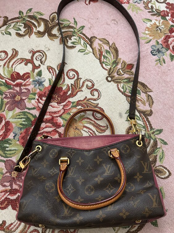 ルイ・ヴィトン パラスBB トン パラスBB M42961（ブランドバッグ）の商品画像 - 査定依頼日：2025年4月23日 - 最高査定価格：130,000円