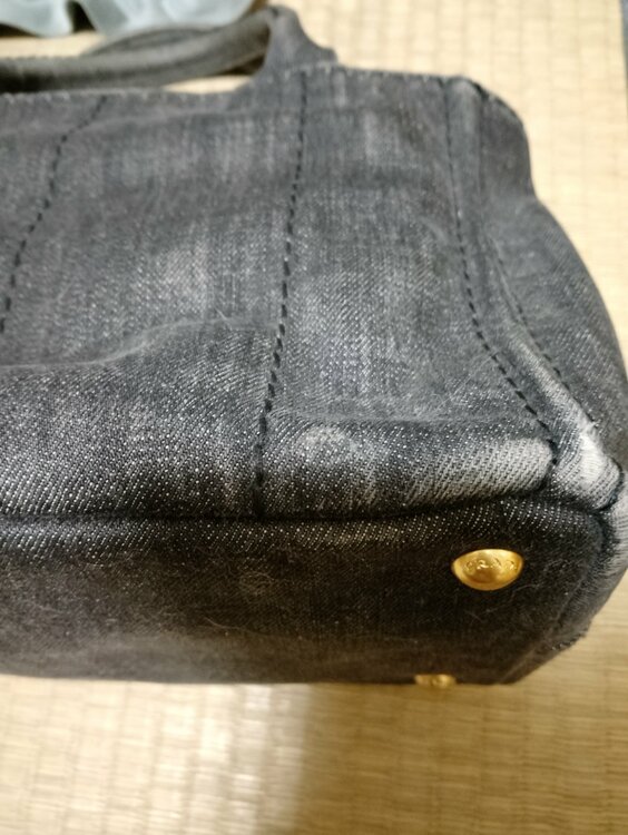 プラダ  （ブランドバッグ）の商品画像 - 査定依頼日：2025年12月25日 - 最高査定価格：15,000円