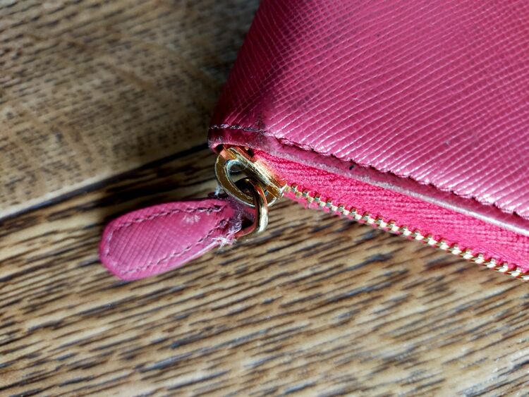 プラダ  （ブランドバッグ）の商品画像 - 査定依頼日：2025年11月11日 - 最高査定価格：10,000円