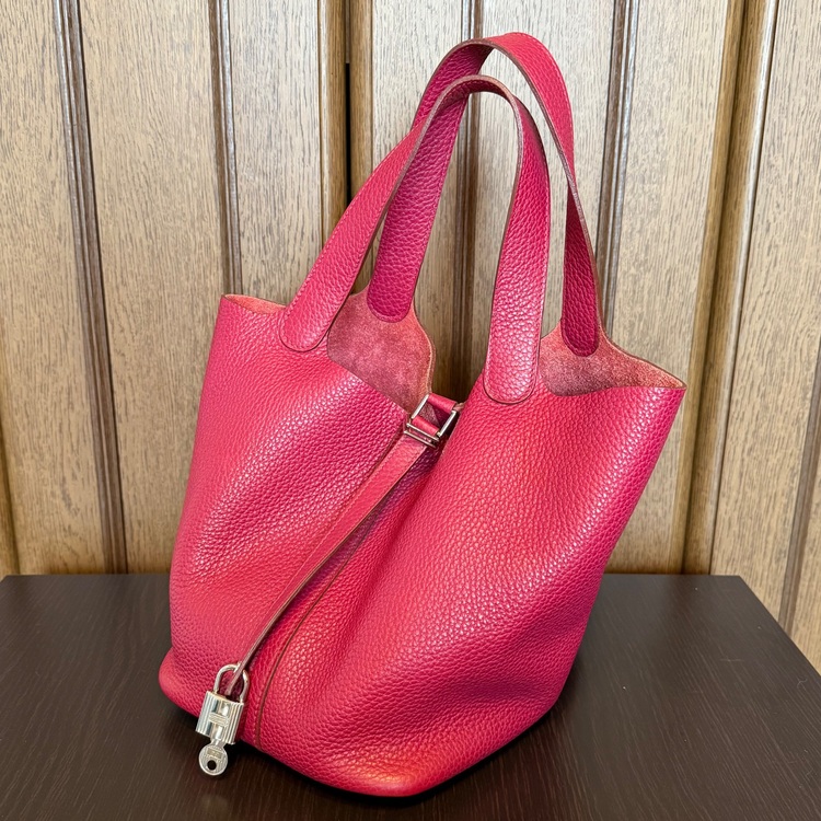 ピコタンロック MM（ブランドバッグ）の商品画像 - 査定依頼日：2025年6月12日 - 最高査定価格：340,000円