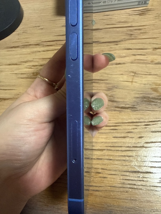 MYDU3J/A（スマホ）の商品画像 - 査定依頼日：2026年4月14日 - 最高査定価格：70,000円