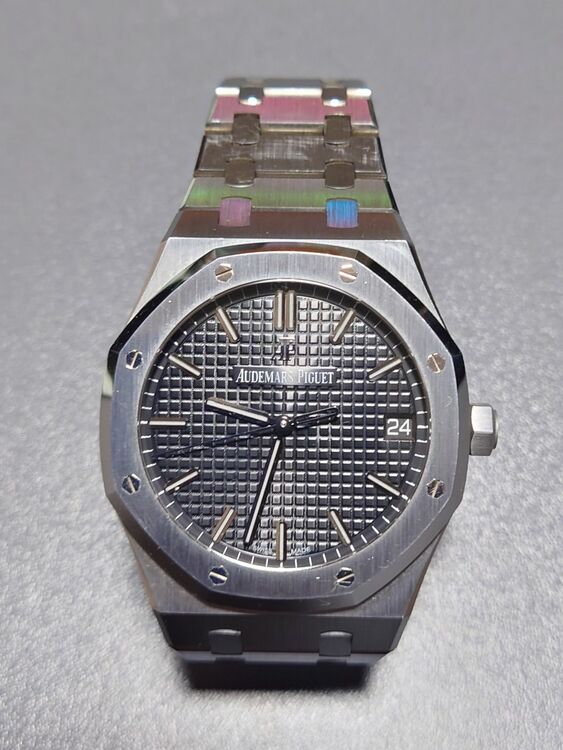 オーデマピゲ ロイヤルオーク 15500ST.OO.1220ST.03（高級時計）の商品画像 - 査定依頼日：2025年6月23日 - 最高査定価格：5,100,000円