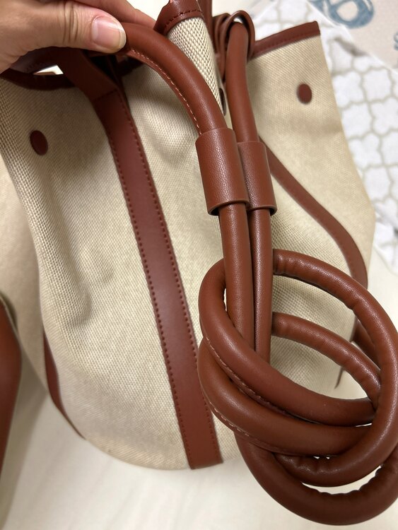 vasic キャンバスバッグ（古着・ファッション）の商品画像 - 査定依頼日：2025年4月25日 - 最高査定価格：1,000円