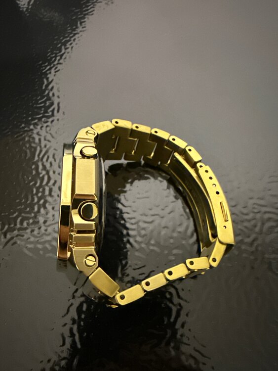 G-SHOCK その他 GM-B2100GD-9AJf（高級時計）の商品画像 - 査定依頼日：2025年5月8日 - 最高査定価格：21,000円