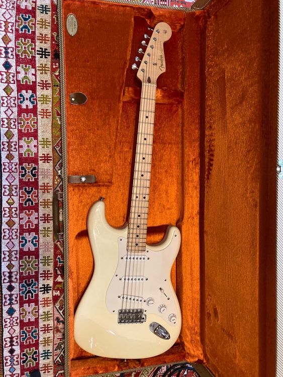 Custom Clapton Strat（ピアノ・楽器・PA機材）の商品画像 - 査定依頼日：2026年6月22日 - 最高査定価格：400,000円