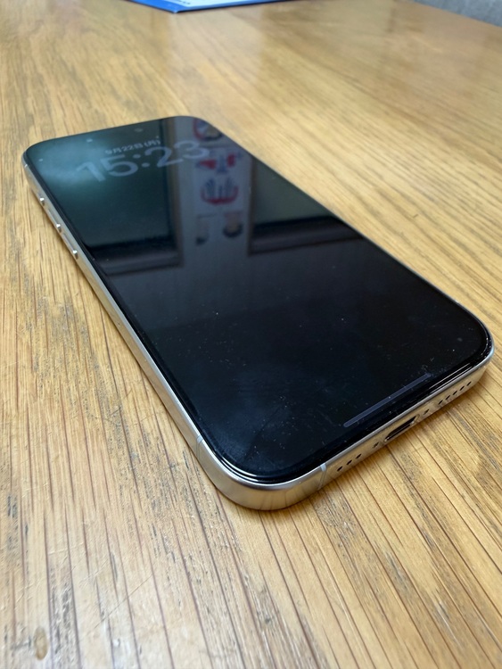 iPhone 15 Pro（スマホ）の商品画像 - 査定依頼日：2025年9月22日 - 最高査定価格：100,000円