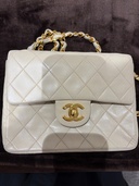 CHANELミニマトラッセ白（ブランドバッグ）の商品画像 - 査定依頼日：2026年1月17日 - 最高査定価格：100,000円
