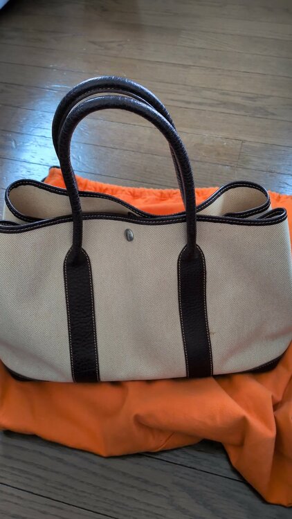 PM（ブランドバッグ）の商品画像 - 査定依頼日：2026年2月5日 - 最高査定価格：100,000円