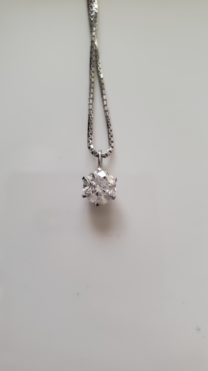 ダイアモンド（宝石）の商品画像 - 査定依頼日：2022年5月31日 - 最高査定価格：150,000円