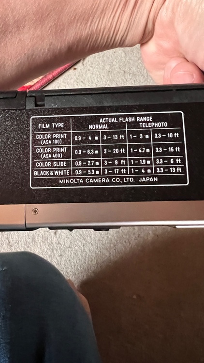 MINOLTA製コンパクトカメラ ・フラッシュ内蔵（単三乾電池x１） <フラッシ（カメラ）の商品画像 - 査定依頼日：2026年4月15日 - 最高査定価格：100,000円