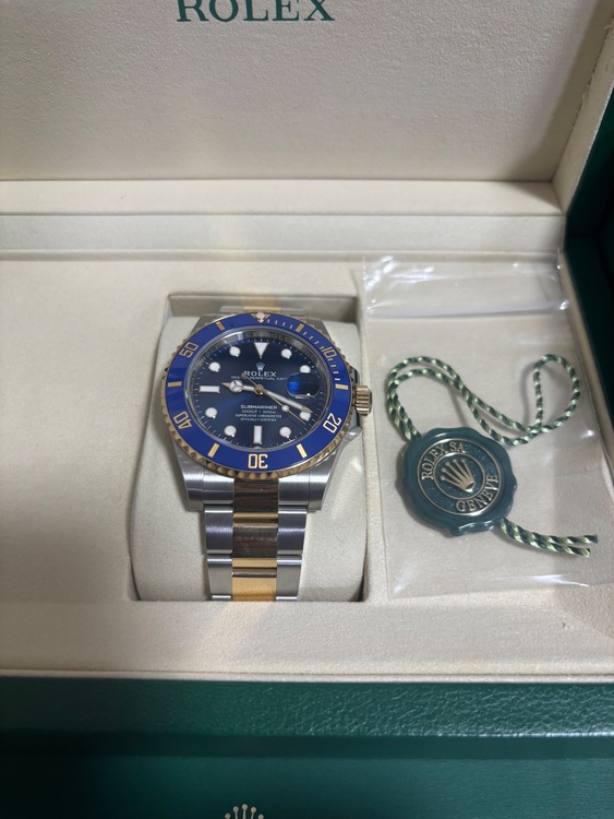 ロレックス サブマリーナー 126613Lb（高級時計）の商品画像 - 査定依頼日：2025年11月27日 - 最高査定価格：2,910,000円
