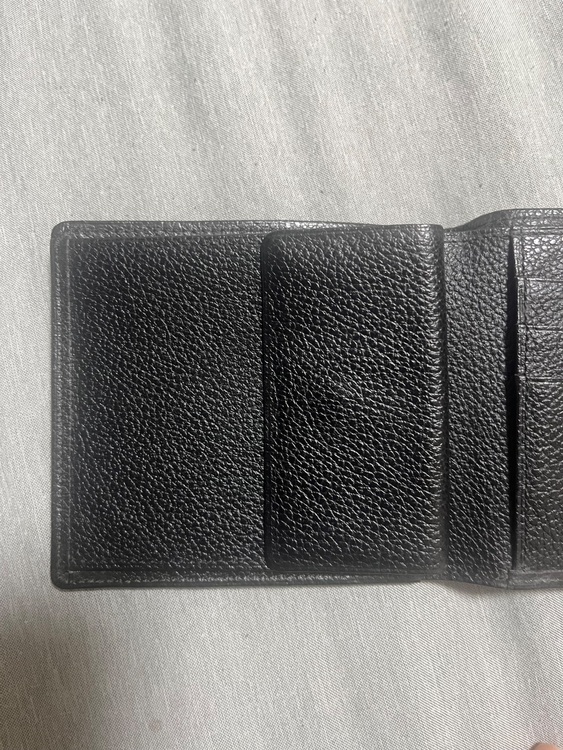 イブサンローラン  （ブランドバッグ）の商品画像 - 査定依頼日：2025年8月27日 - 最高査定価格：2,000円